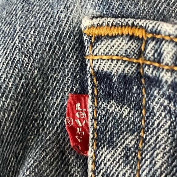 Levi’s Original 501 straight leg Button fly, light wash, 36 X 34 - Picture 11 of 11